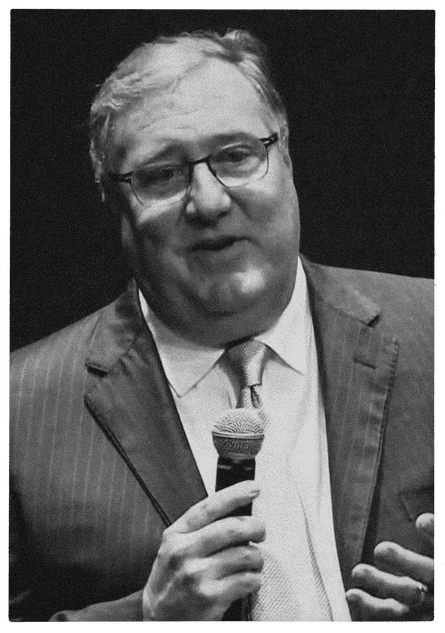 Dennis Lauscha.