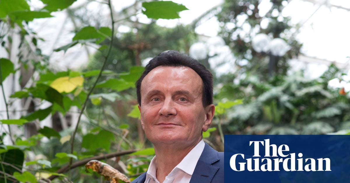AstraZeneca CEO hails NHS drug price deal but keeps pause on £200m UK investment