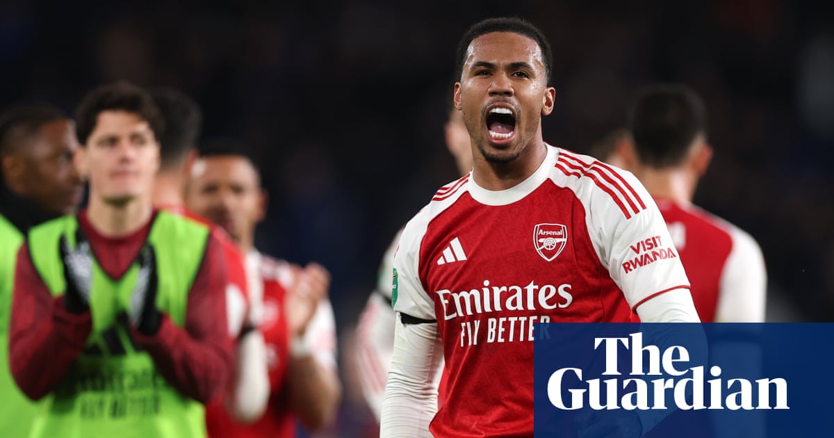 Football Daily | Windmilling prize fighters show their class in League Cup semi-finals