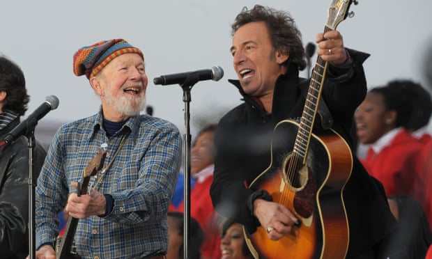 Seeger and Bruce Springsteen performing in Washington DC in 2009.