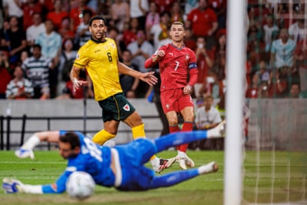 Cristiano Ronaldo sends a shot narrowly wide
