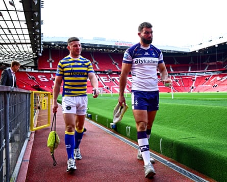 Mike McMeeken of Wakefield and George Williams of Warrington arrive at Old Trafford for a photoshoot.