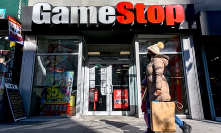The share price of video game retailer GameStop Corp rose 700% in two weeks due to amateur investors.