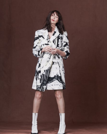 ‘What’s happening to me now is lovely’: Caitríona Balfe wears abstract printed jacket, belt and boots, all by alexandermcqueen.com