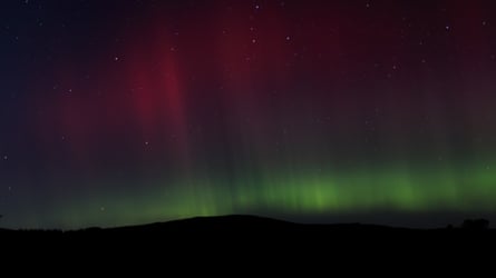 Les aurores boréales au-dessus de Lendrick Hill dans le Kinross-shire.