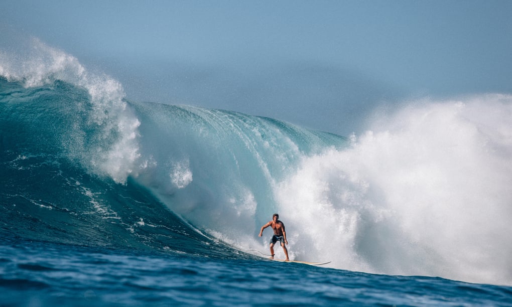 ‘Memory, like the tide, keeps bringing things back’: a surfer in Waimea Bay, Hawaii