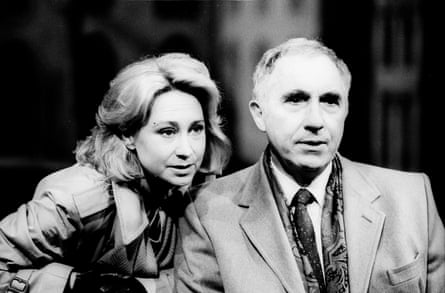 Felicity Kendal and Nigel Hawthorne in Hapgood at the Aldwych theatre, London, in 1988.