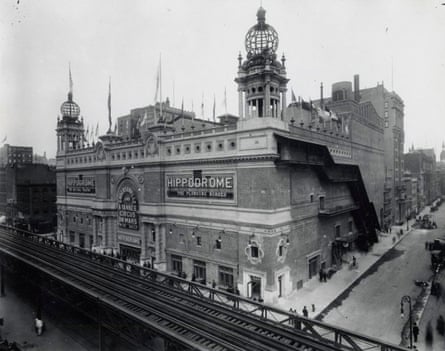 The Manhattan Hippodrome, at Sixth Avenue between 43rd and 44th Street, in 1905.