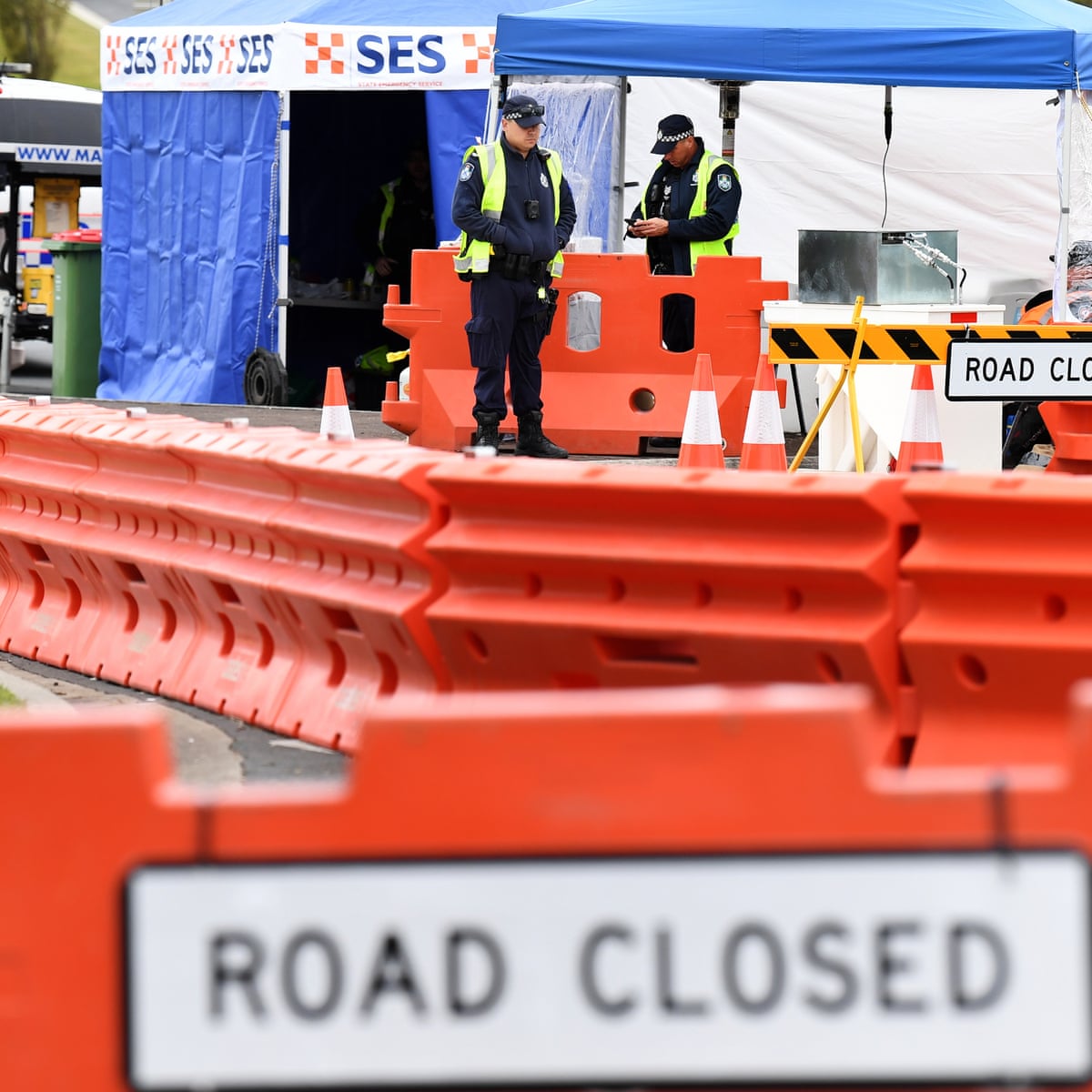 Queensland To Enforce Hard Border Closure With Nsw And Act From Saturday Queensland The Guardian