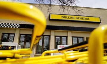 FILE PHOTO: A view of a Dollar General store in Mount Rainier, Maryland, U.S., June 1, 2021. REUTERS/Erin Scott/File Photo