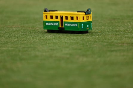 Tee box marker detail