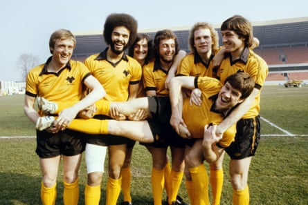 Wolves players earlier nan 1980 League Cup final