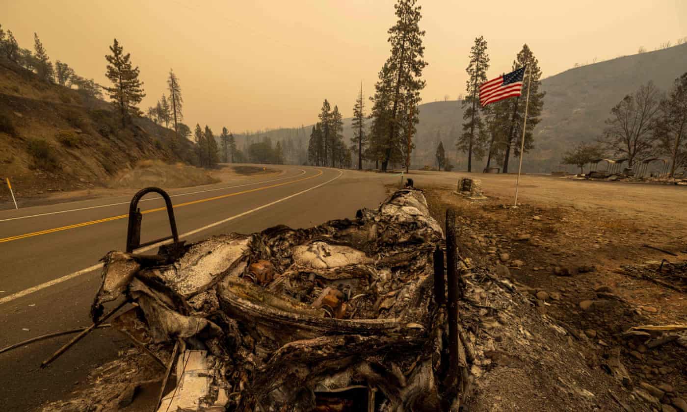 Burned bodies found in car in Ca. fires