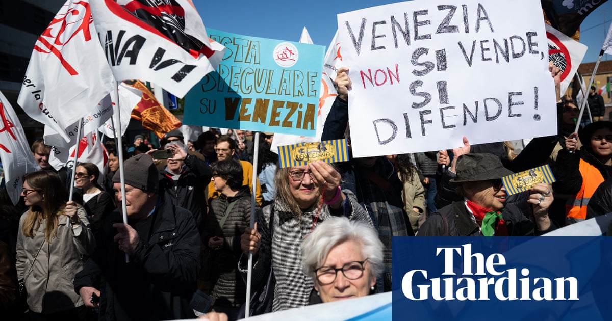 ‘Are we joking?’: Venice residents protest as city starts charging visitors to enter | Venice