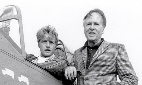 Erik Hazelhoff , known as the Soldier of Orange, poses with Rutger Hauer, who played him in a film