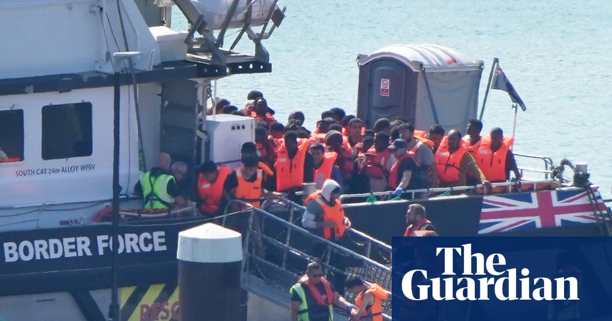 ‘Signs of violence’: asylum seekers arriving in France injured after being deported from UK