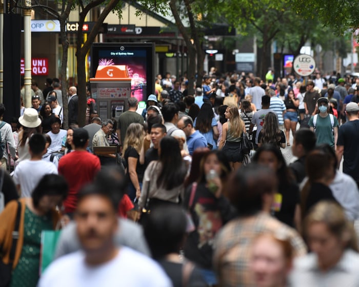 Australian households are spending more – and it’s helping the economy regain some momentum