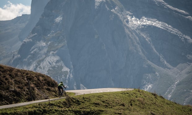 Cycling up Pyrenean climbs can take an hour or more, so it’s best to go at your own pace.