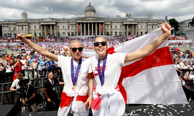 England footballers Alex Greenwood and Ellie Roebuck at Trafalgar Square to celebrate their Euro 2022 victory.