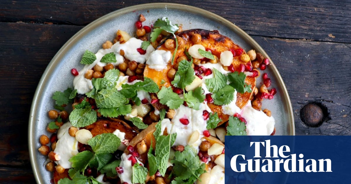 Roasted butternut pumpkin with chickpeas and tahini mandarin yoghurt – recipe
