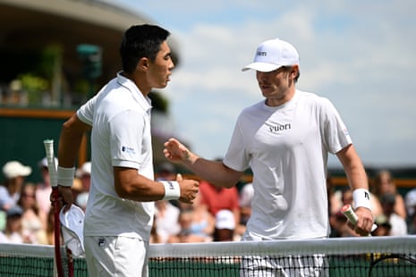 Brandon Nakashima beats Jack Pinnington Jones in straight sets. Another Brit bites the dust.