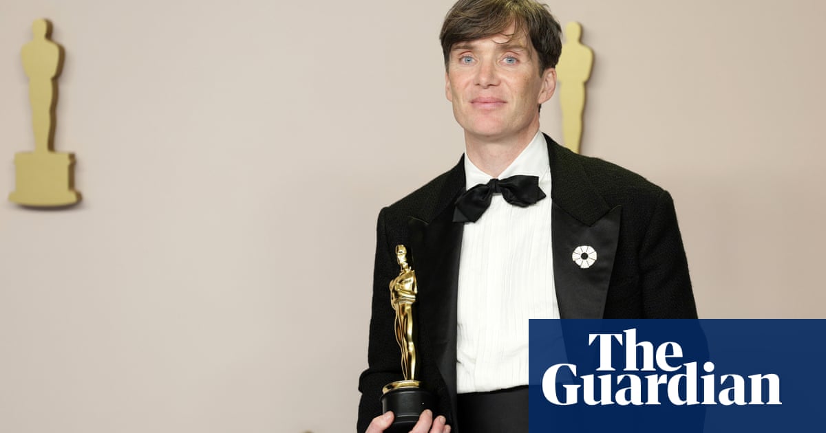 «Настоящий трепет»: волна ирландского ликования приветствует победу Киллиана Мерфи на «Оскаре» |  Ирландия