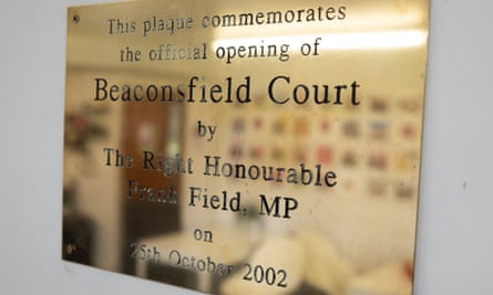 A plaque reading: ‘This plaque commemorates the official opening of Beaconsfield Court by the Right Honourable Frank Field MP on 25thi October 2022”