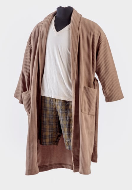 the robe ensemble worn by Jeff Bridges as the Dude in The Big Lebowski (1998).