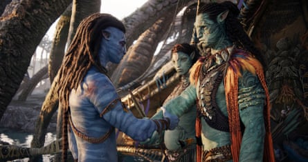 Jake Sully, Ronal and Tonowari in Avatar: The Way of Water.