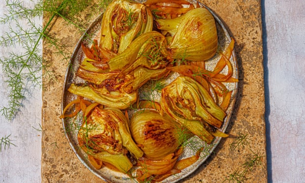 Cooked fennel with white wine - fenouille or char.