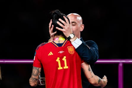 The then president of the RFEF Luis Rubiales kisses Jennifer Hermoso during the medal ceremony at the World Cup