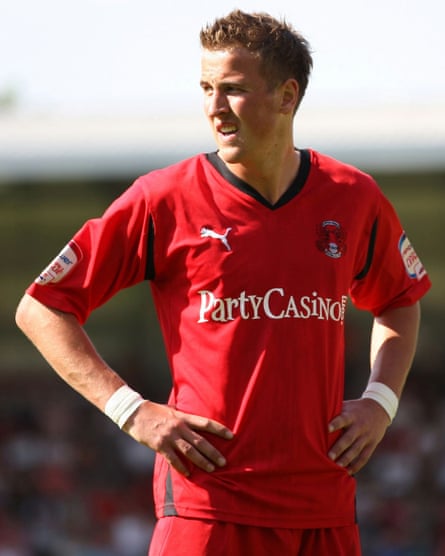 Kane playing for Leyton Orient in 2011