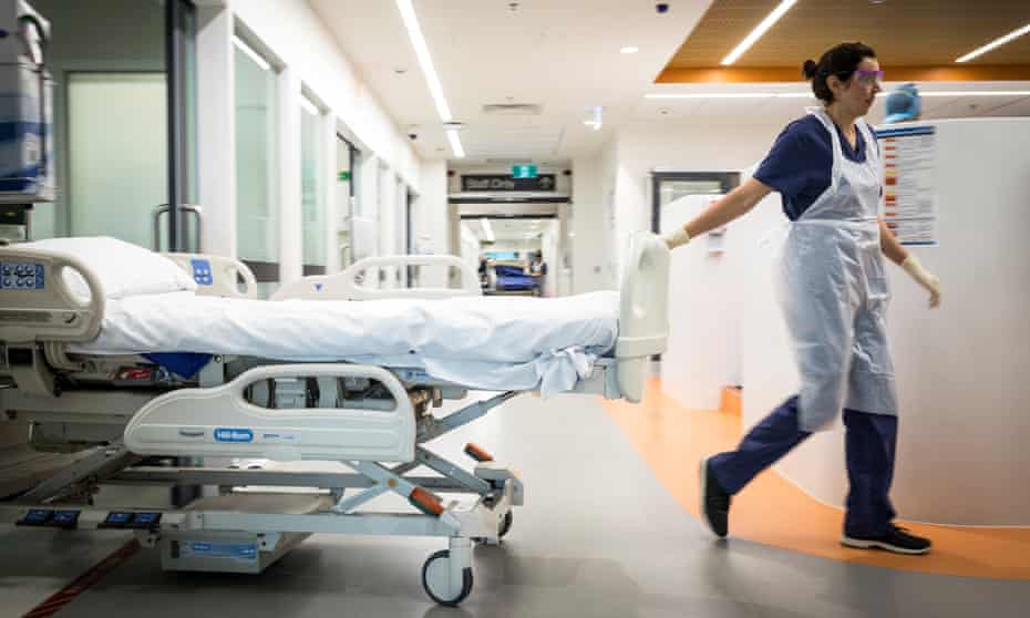 A medical worker in the Royal Melbourne hospital intensive care unit
