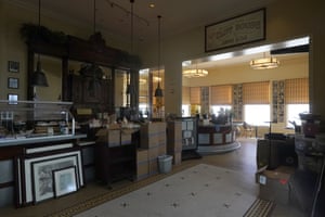 After serving tourists and locals for more than a century, the iconic Cliff House restaurant is prepared for closure.