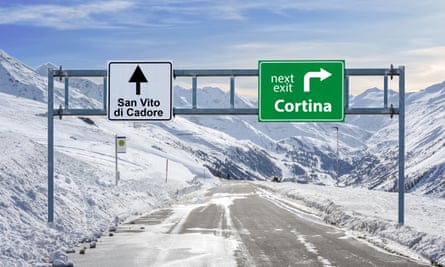 Cortina and San Vito di Cadore road signs
