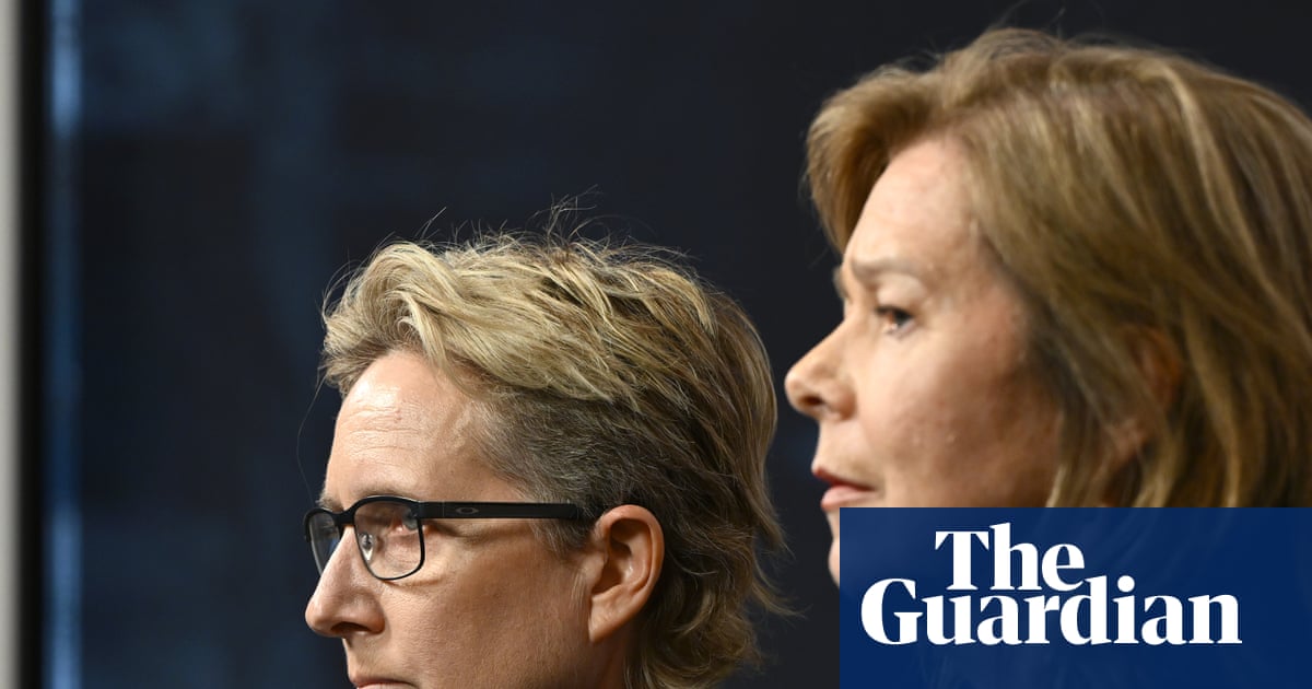PM praises Sally McManus and Michele O’Neil as ‘giants’ as they resign from ACTU