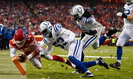 NFL Week 3: Indianapolis Colts score crunch time touchdown to beat Kansas  City Chiefs