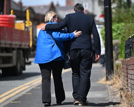 Andy Burnham on the campaign trail in Ashton-in-Makerfield, Greater Manchester, on 9 June 2026.