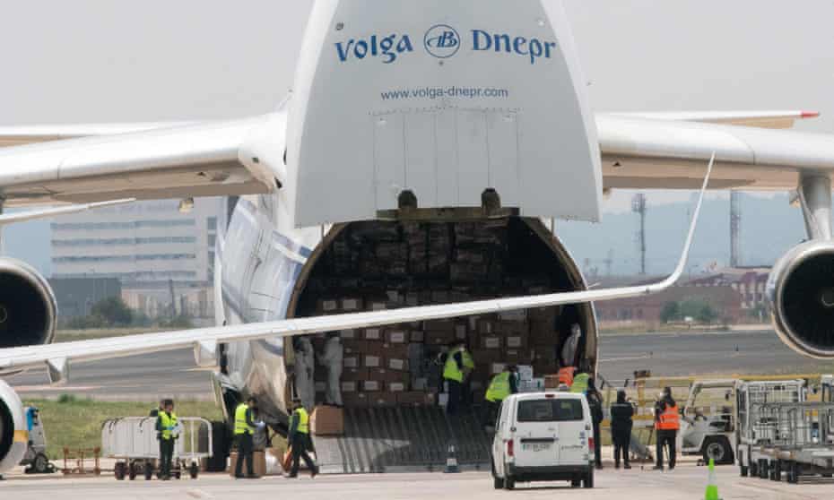 A Russian plane delivers medical equipment to Spain