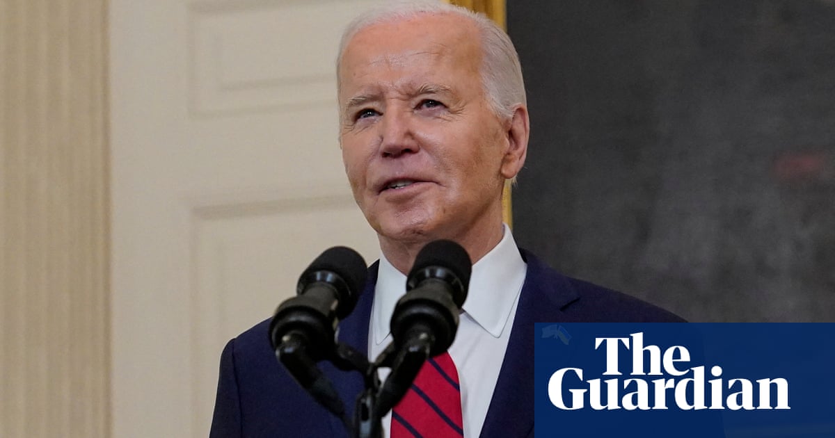 Biden signs $95bn foreign aid package for Ukraine, Israel and Taiwan
