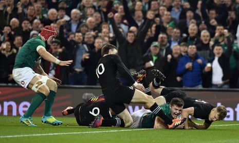 Jacob Stockdale scores Ireland’s try after his chipped kick.