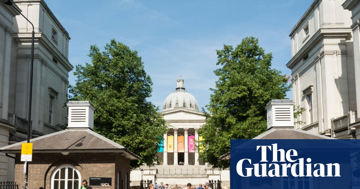 ‘I’m missing out’: the cash-strapped UK university students forced to live at home