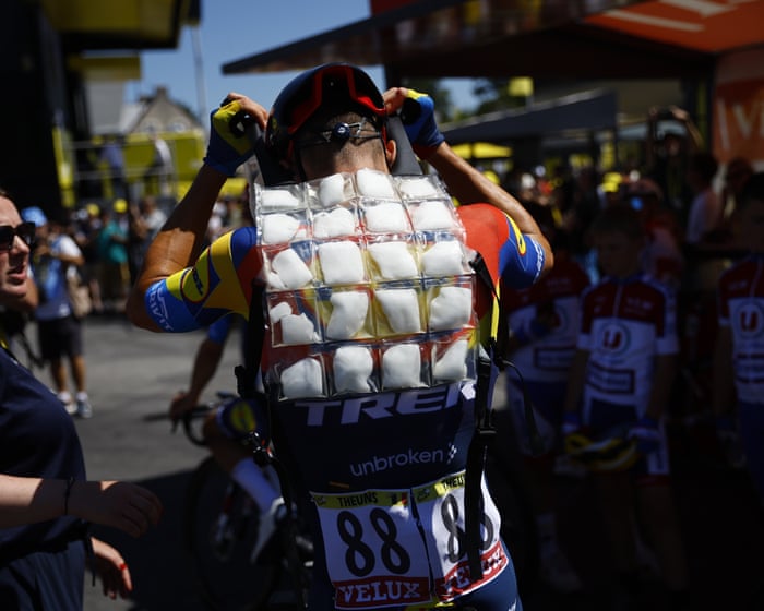 Tour de France 2025: stage eight, from Saint-Méen-le-Grand to Laval – live