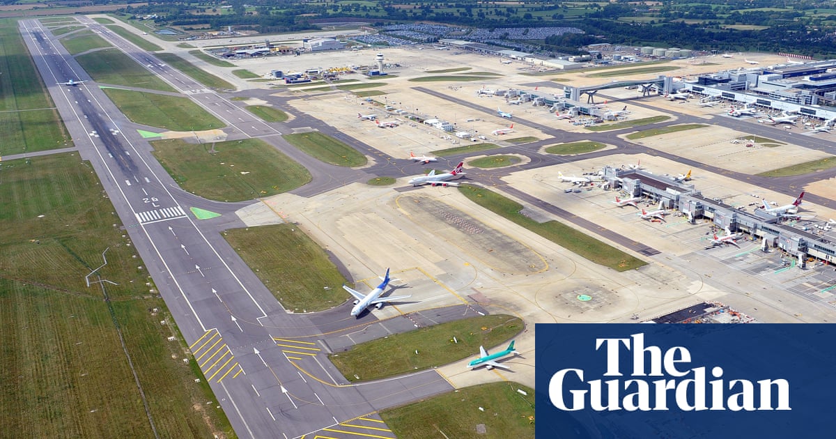 Minister ‘sets path’ to allow Gatwick to open second runway | Gatwick airport Minister ‘sets path’ to allow Gatwick to open second runway | Gatwick airport