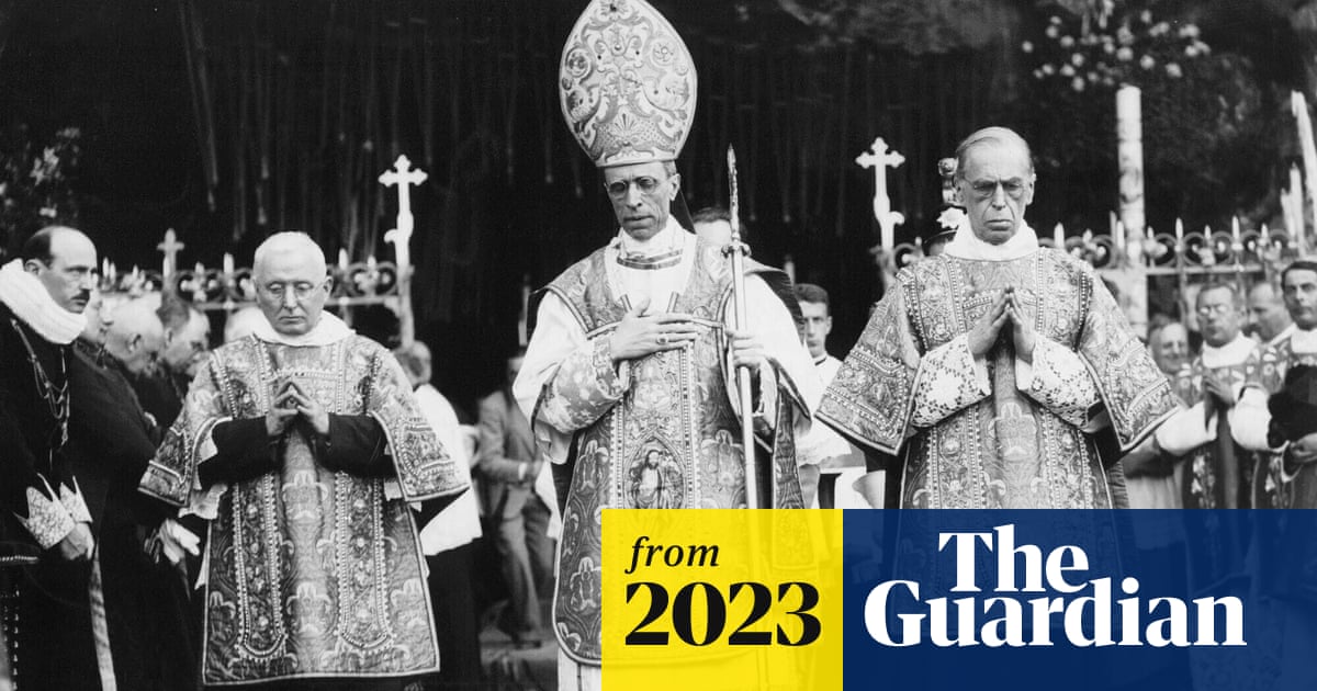 Letter suggests Pope Pius XII knew of mass gassings of Jews and Poles in ...