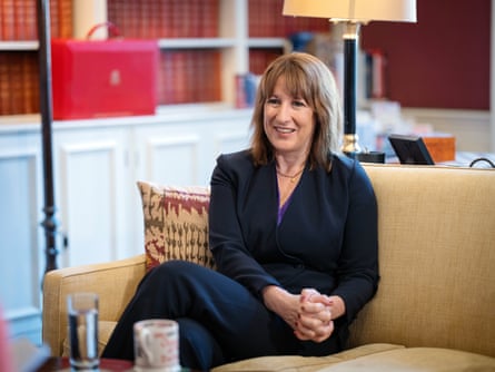 Rachel Reeves sitting on sofa.