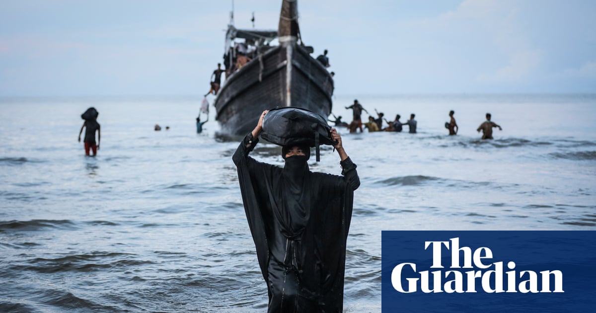 Сара Гилбърт и Емине СанерСанта Круз де ла Сиера Боливия