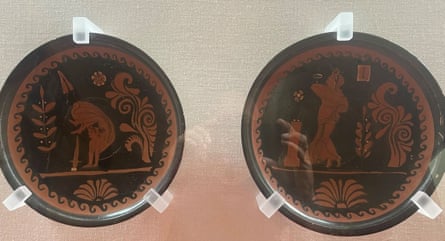 The plates depicting acrobats