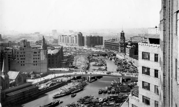 Suzhou Creek from Broadway Mansions in 1935.