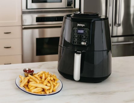 A product photo of a ninja air fryer